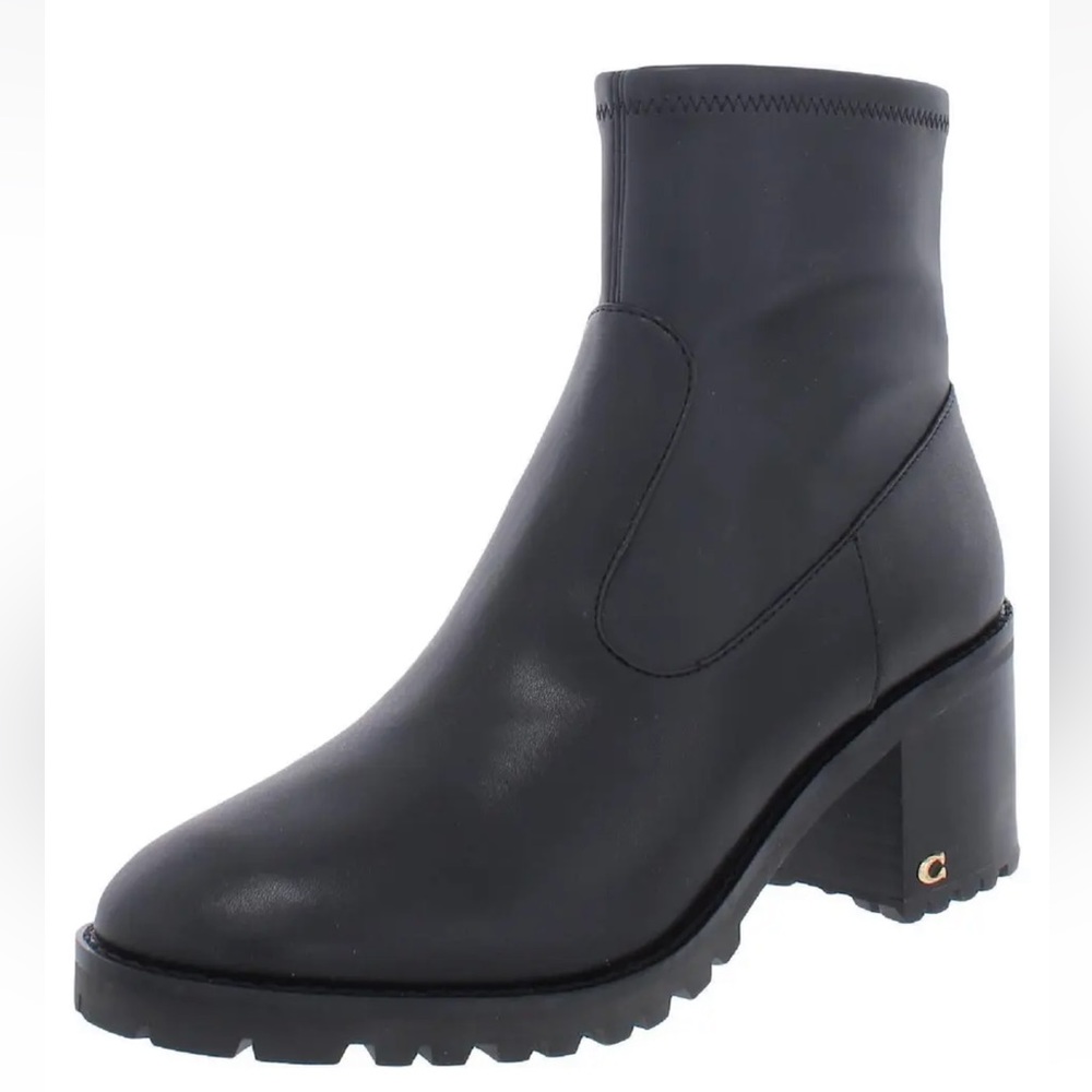 Coach Leather Joy Lugged Sole Zipper Logo Ankle Boots Shoes -New In Box- Reemoly